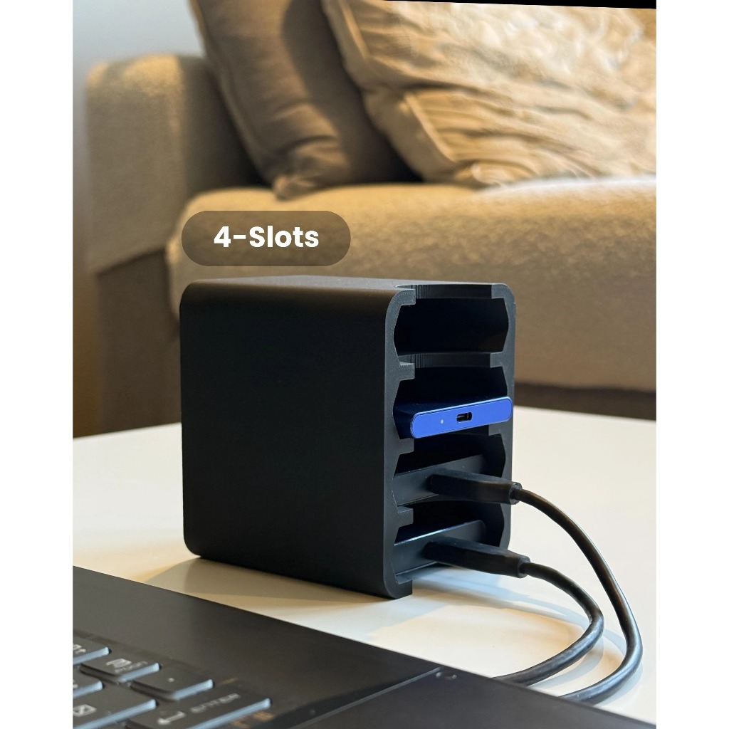 Minimalist SSD Holder: 4-6 Slot Portable Drive Case