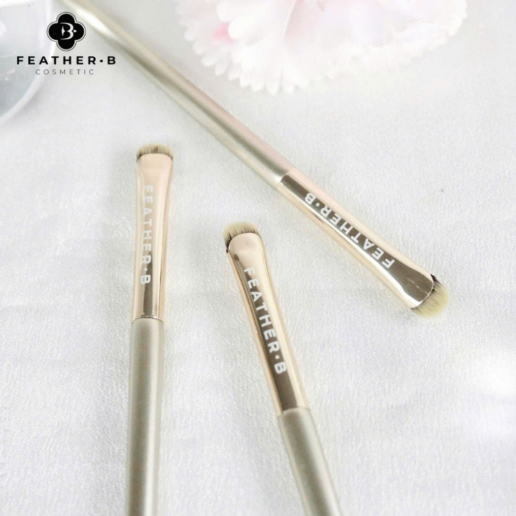 Cọ kẻ mí dưới - mí mắt Feather B 302