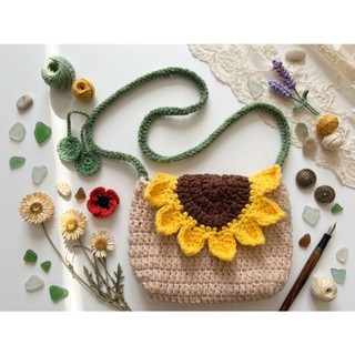 Túi len handmade đeo chéo nấp hình hoa hướng dương