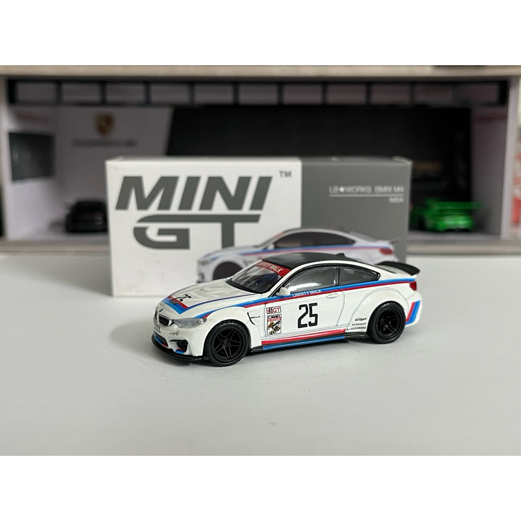 Xe mô hình Mini GT 319 BMW M4 IMSA LOOSE ĐẸP
