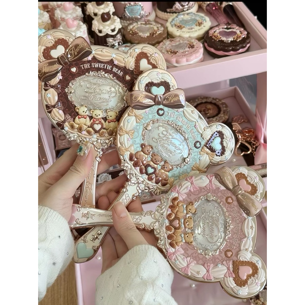 ✨ GƯƠNG CẦM TAY GẤU FLOWER KNOW SWEETIE BEAR