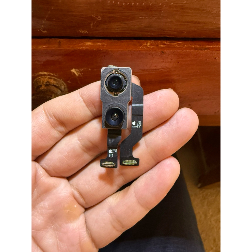 cam sau bóc máy iphone 11 thường
