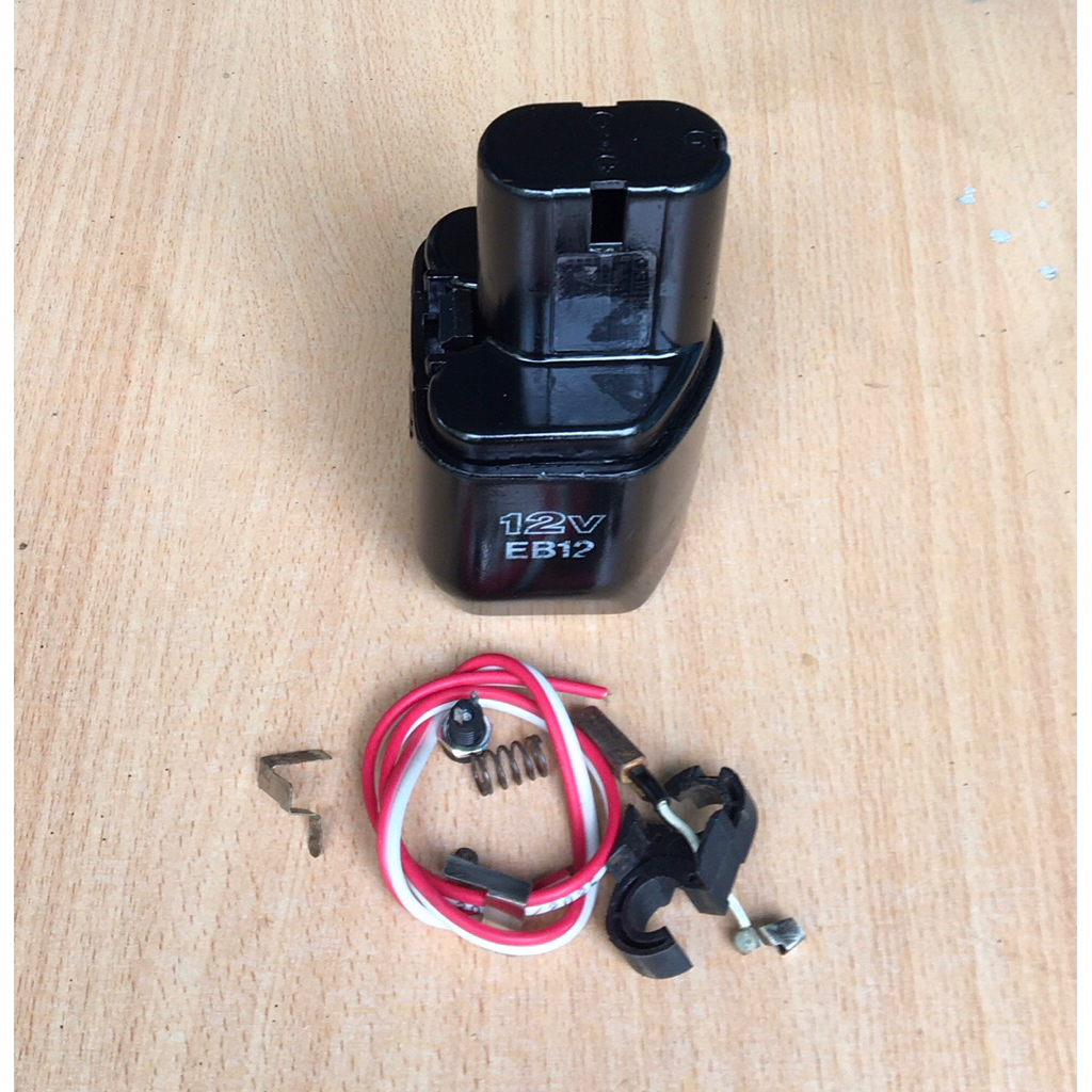 Vỏ Pin Hitachi Cao Nhật Bãi 12V - Tặng kèm giắc 5.5 và dây điện .Đã vệ sinh tiếp điểm - Vỏ pin Hitac