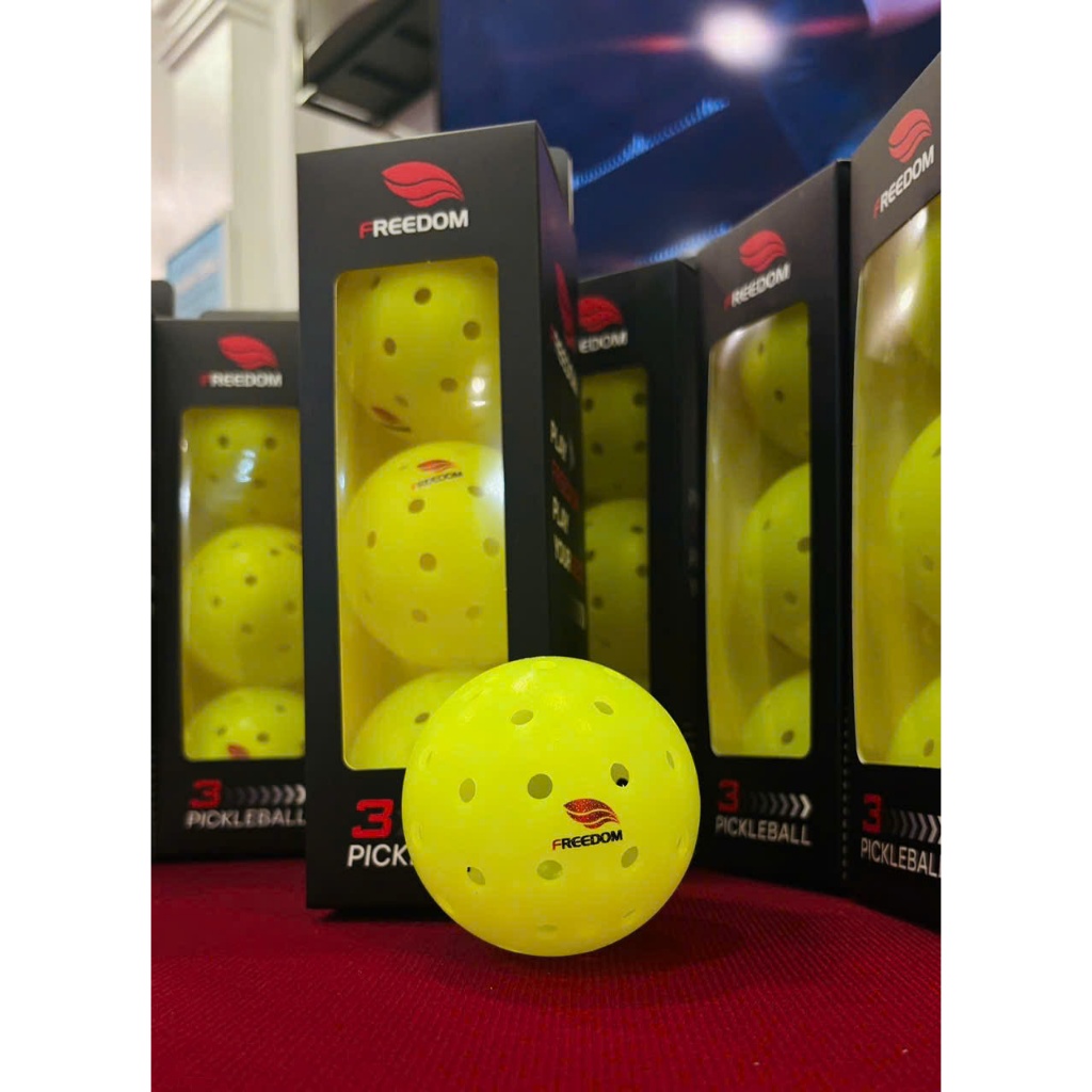 HỘP 3 Bóng  Bóng Pickleball FREEDOM  48 Lỗ ,Độ Đàn Hồi: 79.5 - 88 cm, Độ Cứng 45-55HD