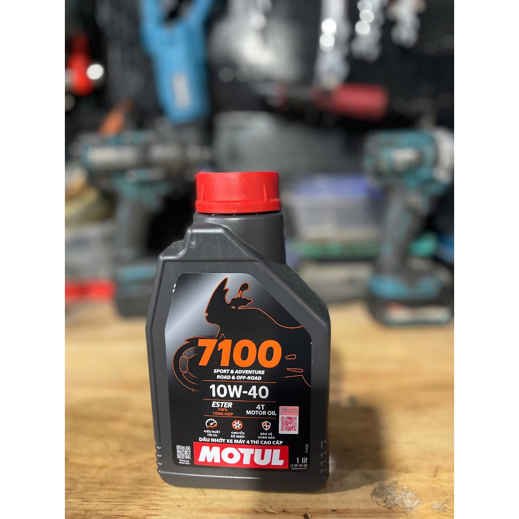 Dầu nhớt motul 7100 full tổng hợp dành cho xe số và tay ga 10w40 có chiếc lẻ