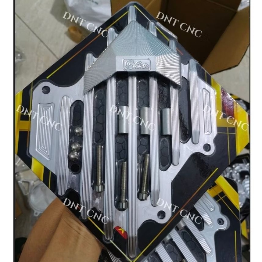(Có nắp chụp) Che két nước 3D VARIO125 / VARIO150 / AB2013 - 2020 / CLICK / LEAD125 / SH MODE nhôm C
