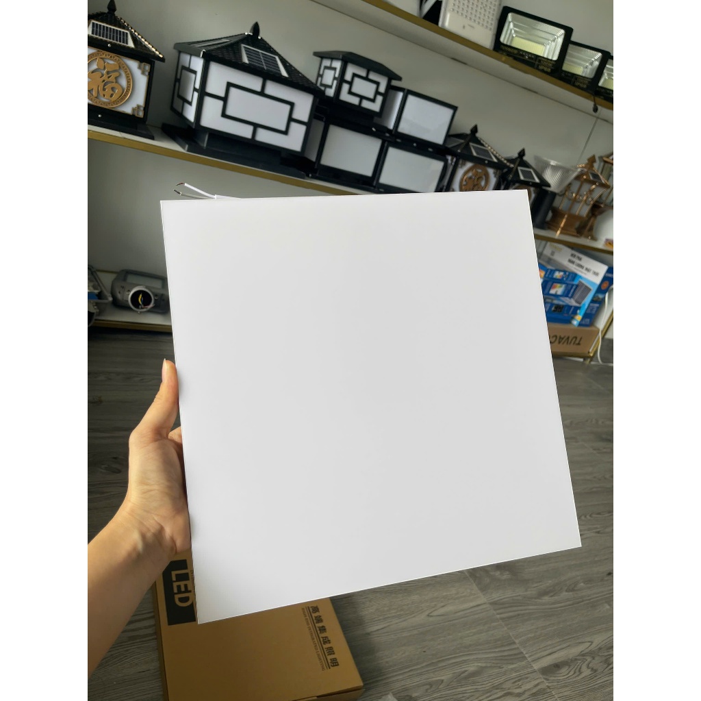 Đèn Panel 30x30cm ánh sáng trắng , đèn gắn thạch cao 30x30cm
