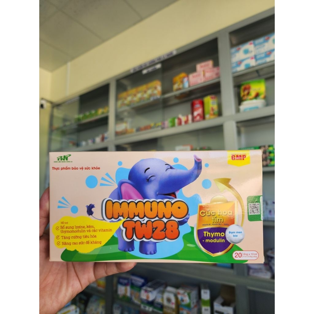 IMMUNO TW28 Bổ sung lysine, kẽm, thymodulin, vitamin Hộp 20 ống x 10ml (4 vỉ x 5 ống)