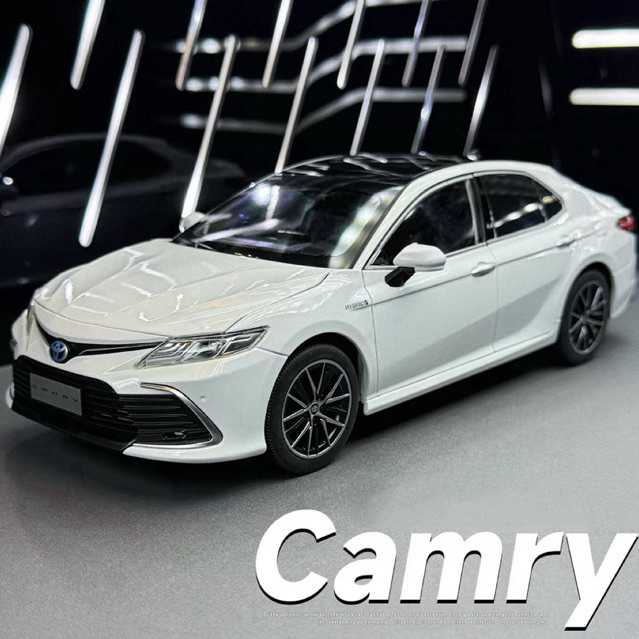 Mô Hình Xe Toyota Camry Hybrid 1:18 Hợp Kim Cao Cấp – Sedan Sang Trọng Trưng Bày Sưu Tầm