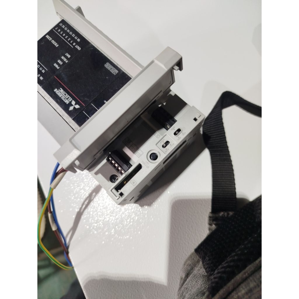 PLC FX5U-32MR plc mitsubishi