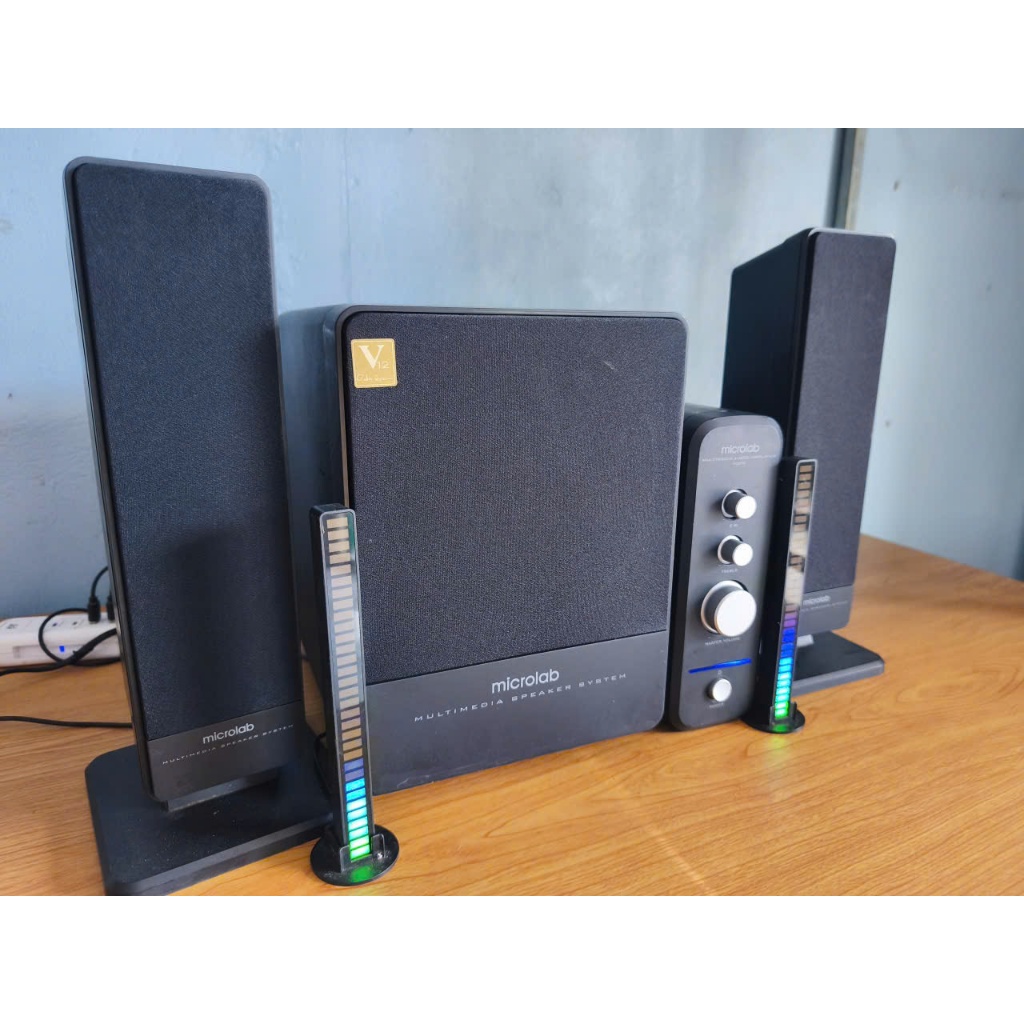 Loa bluetooth của Mỹ Microlab FC570 (2.1) 140w , bass lực treble hay, tặng dây 3.5, Đã qua sử dụng đ