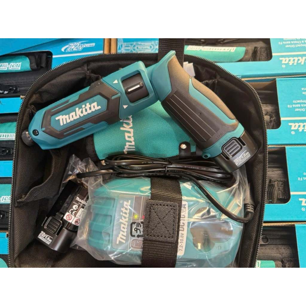 Máy vặn vít dùng pin Makita TD022DSE 7.2V