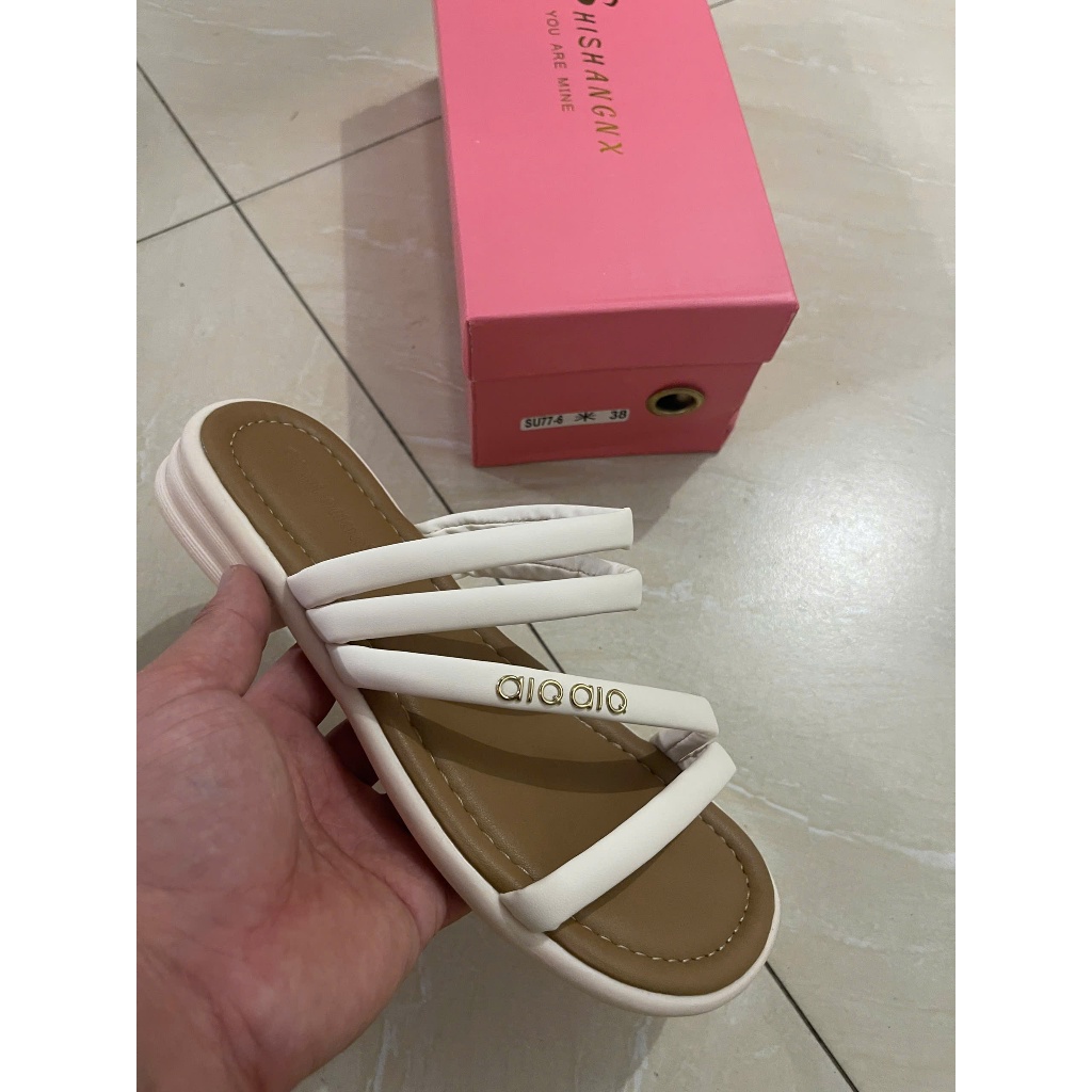 Dép sandal nữ BEESHOES quai mảnh, mũi vuông đế vuông cao 3 phân sẵn màu kem DE165