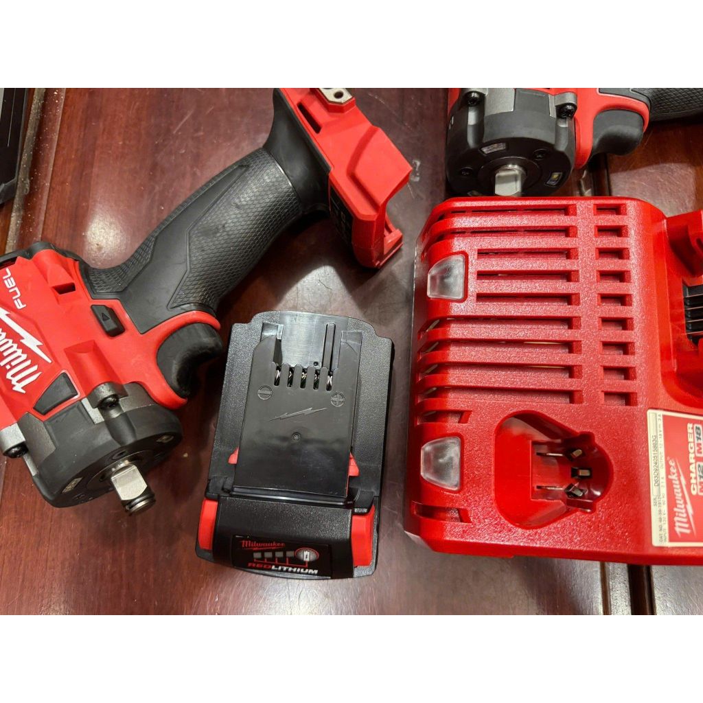 Combo bù lông Milwaukee 2855 1/2 339Nm