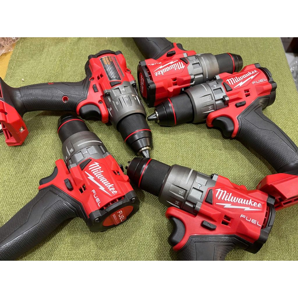 Máy khoan Milwaukee 2904 lướt