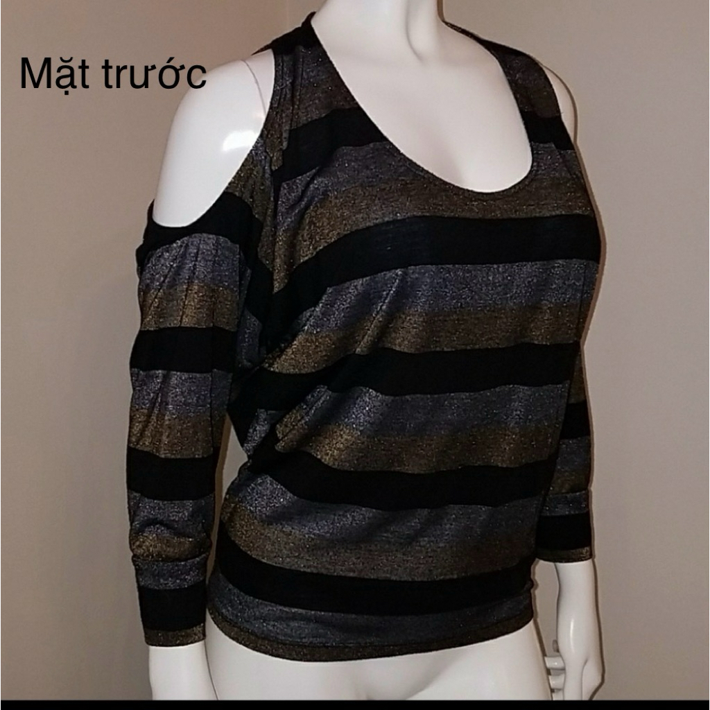 áo thun kiểu hở lưng size s-m-L new tag