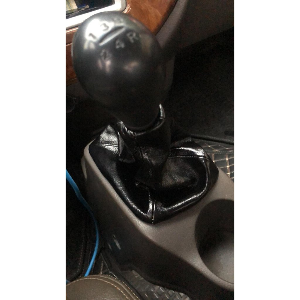 Chụp cần số Hyundai H150 da xịn không bong nổ da - Ốp da cần số xe Hyundai Porter H150