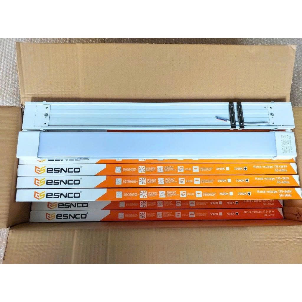 hùng 20 đèn led bán nguyệt 0,6m 1m2 - 32W  60W ESNCO chính hãng, ánh sáng trắng 7000K