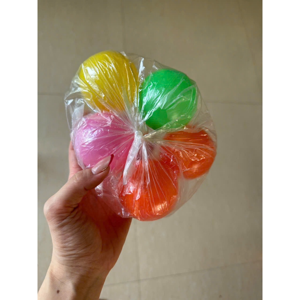 5 Quả bóng nhựa đồ chơi cho bé