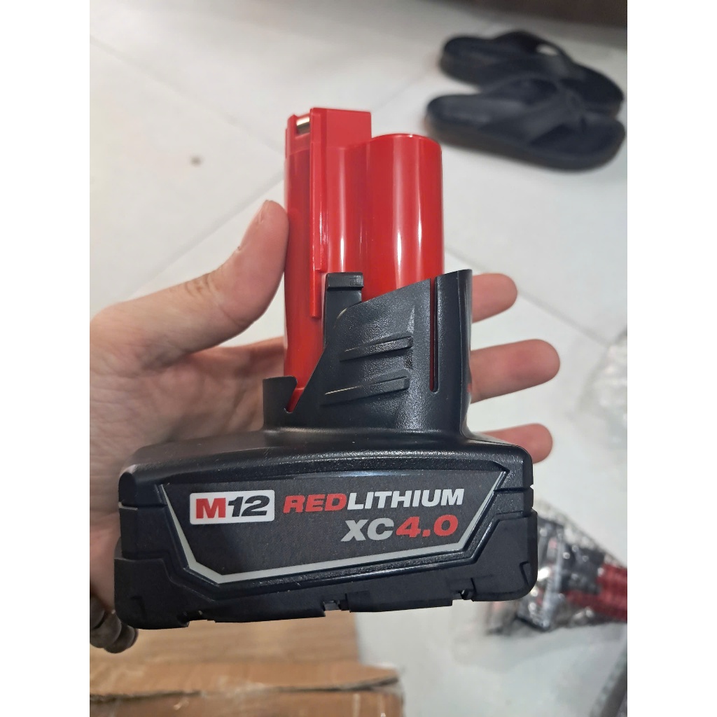 Milwaukee m12 4Ah new