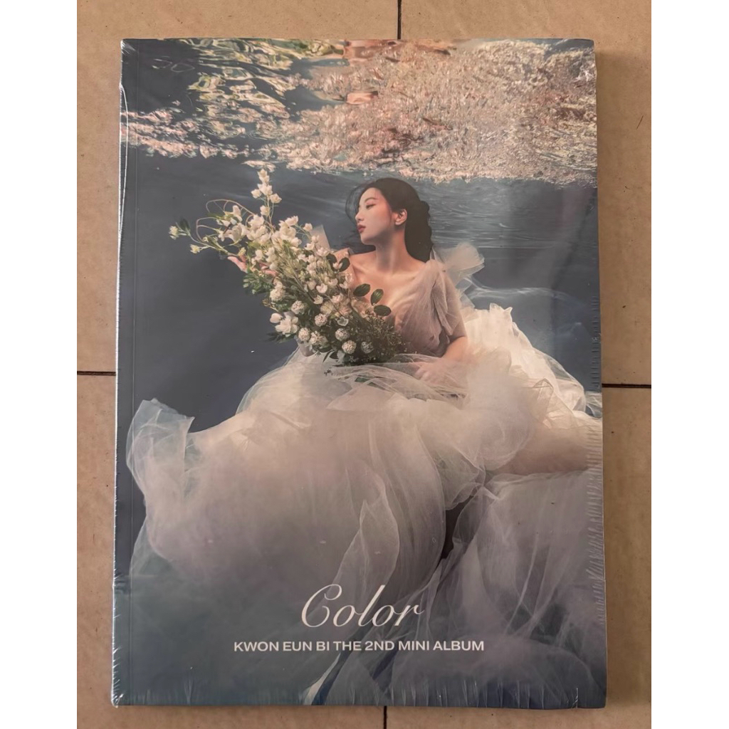 KWON EUNBI 2nd Mini Album - Color (B Ver.)
