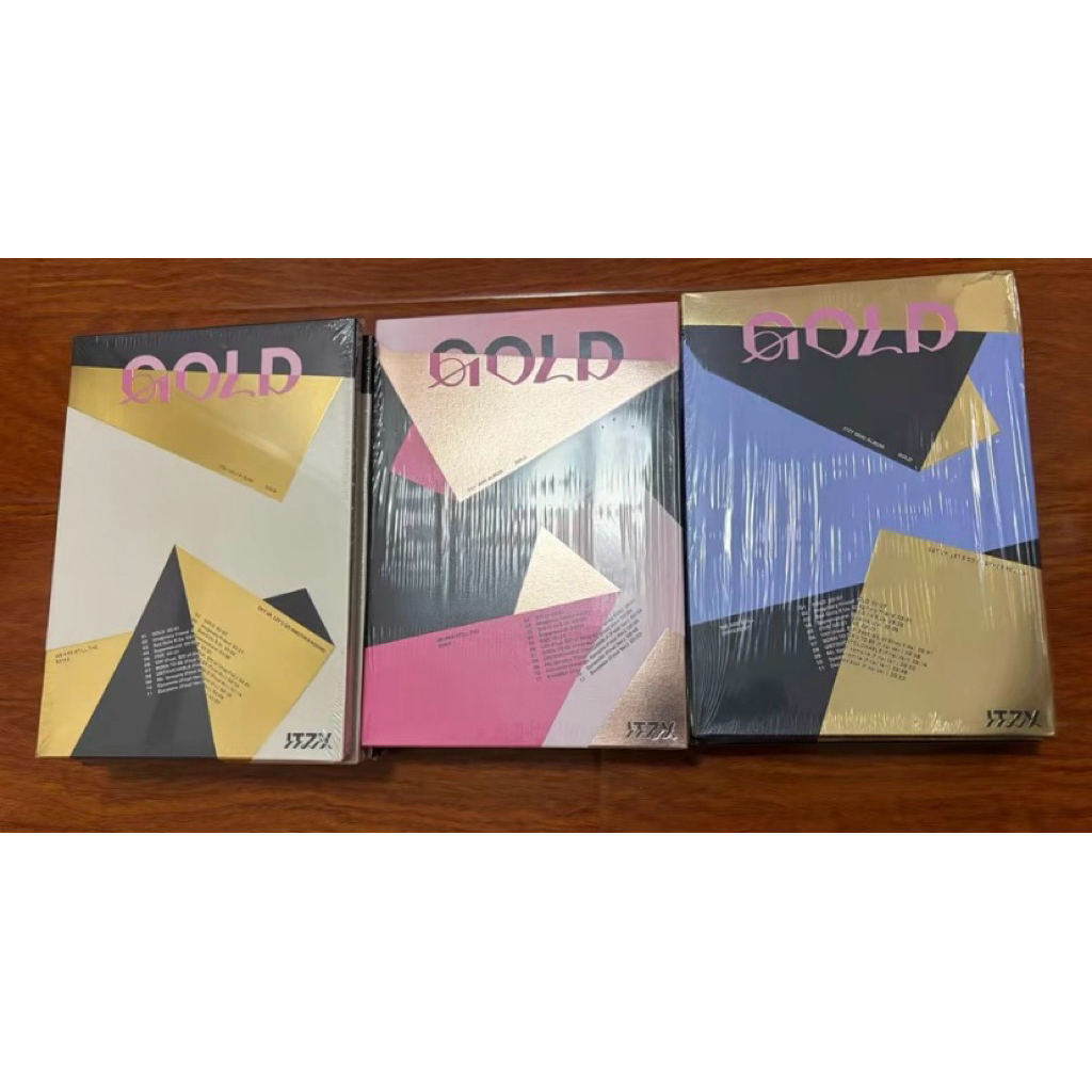 ITZY GOLD ALBUM (STANDARD VER.)