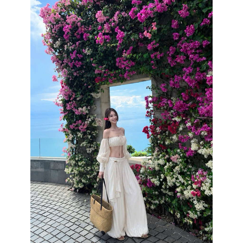 SUGAR CRUSH - Set tơ áo trễ vai + quần ống rộng bo gấu - Summer set