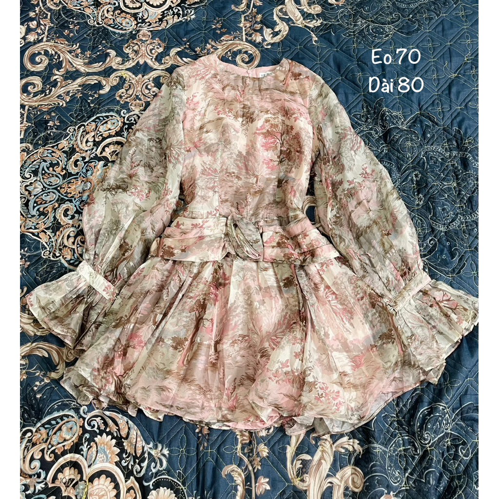 Si HONGKONG , Váy Vintage hoạ tiết tiểu thư , eo 70 - dài 80 , cvay có quần