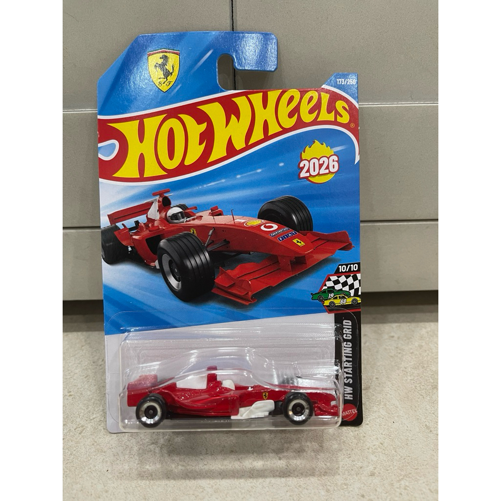 Xe mô hình đồ chơi Hotwheels cơ bản 1:64 - Ferrari F2004