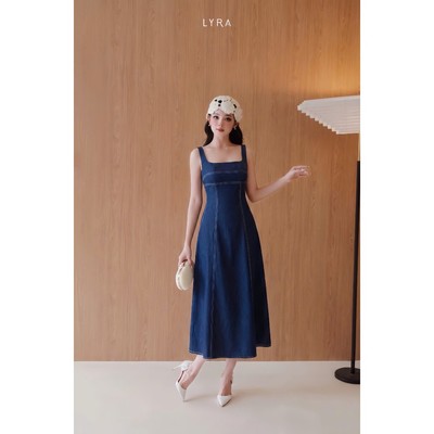 LYRA - Đầm jean denim dài hai dây dáng xòe cổ vuông chiết eo tiểu thư sang chảnh cá tính VSYVD0276