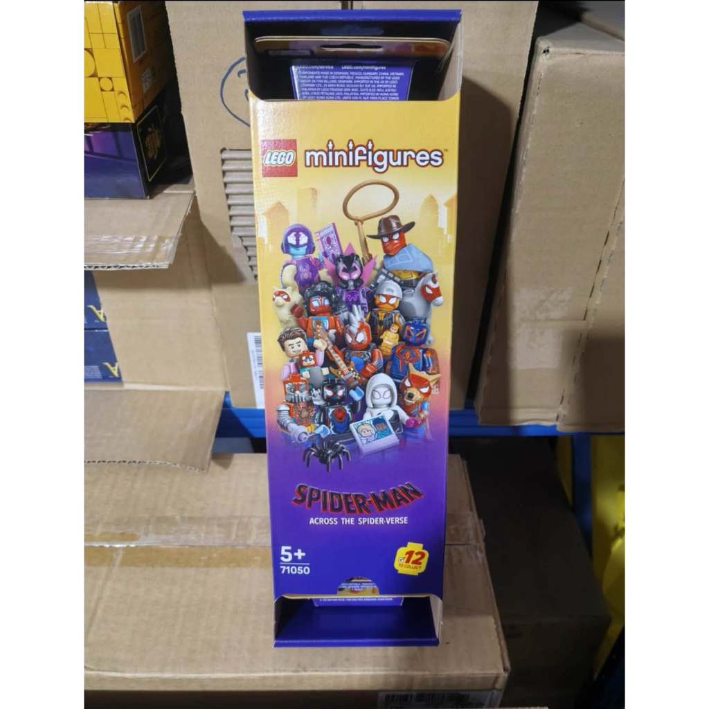 LEGO 71050 - hộp 12mini
