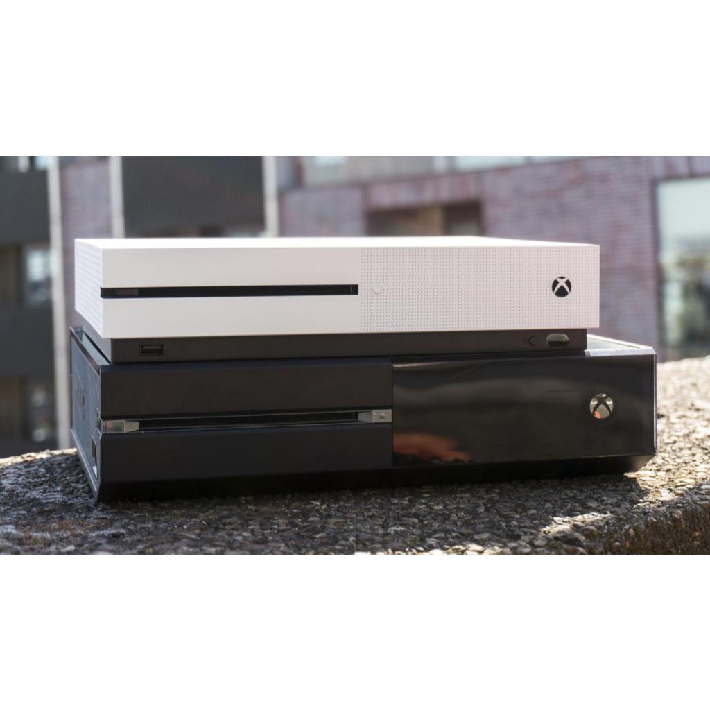 Máy chơi game Xbox One 2Hand kèm 5 game + 1 đĩa AAA + 1 tay nhập khẩu