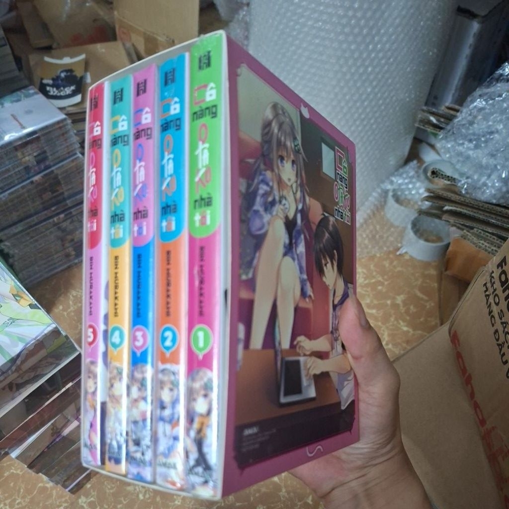 Sách - Cô nàng otaku nhà tôi - tập 1 2 3 4 5 Full seal tặng kèm box như ảnh ( combo 5 tập)