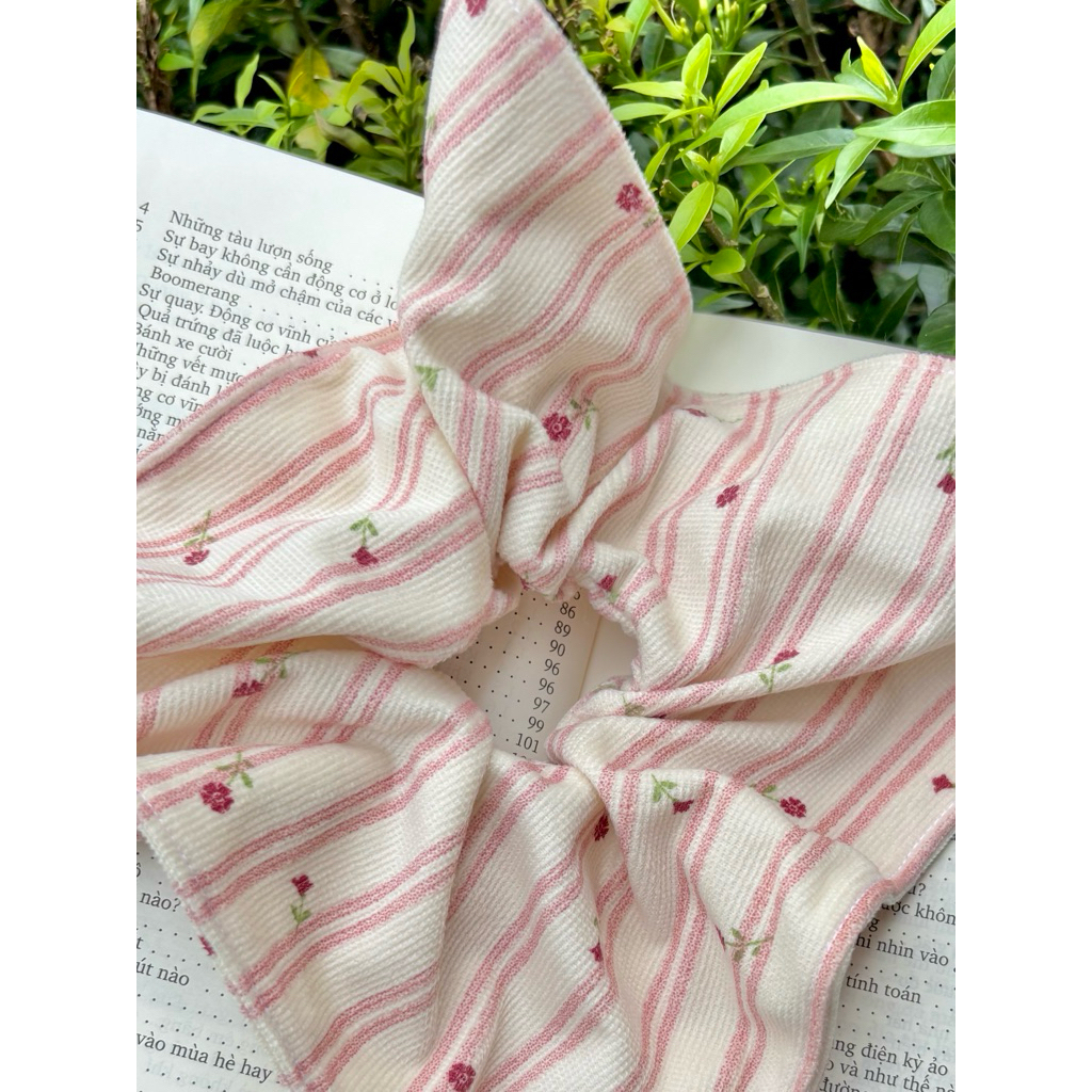 SCRUNCHIES VUÔNG HOẠ TIẾT XINH XẮN