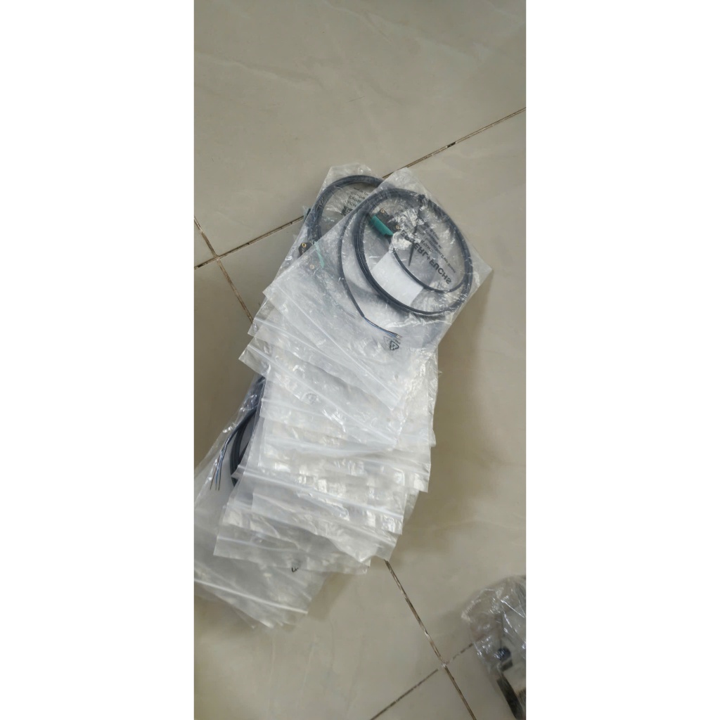 Cảm biến Pepperl+Fuchs  ML100-8-1000-RT/103/115