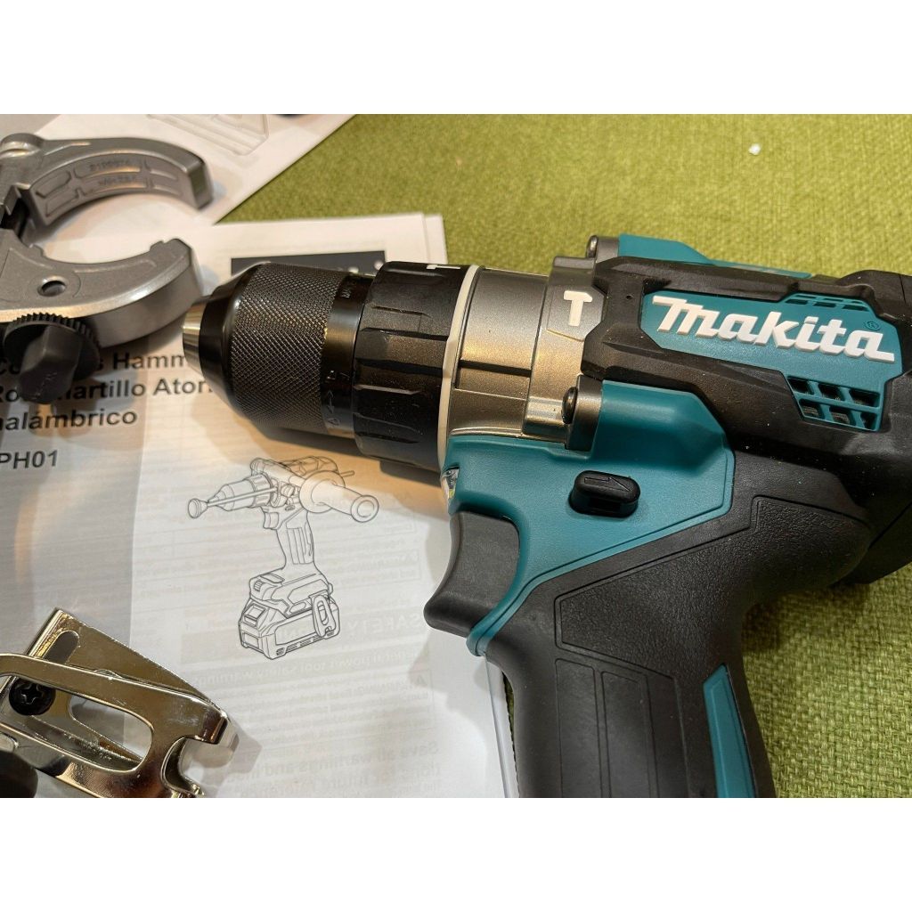 Máy khoan  Makita 40V GPH01