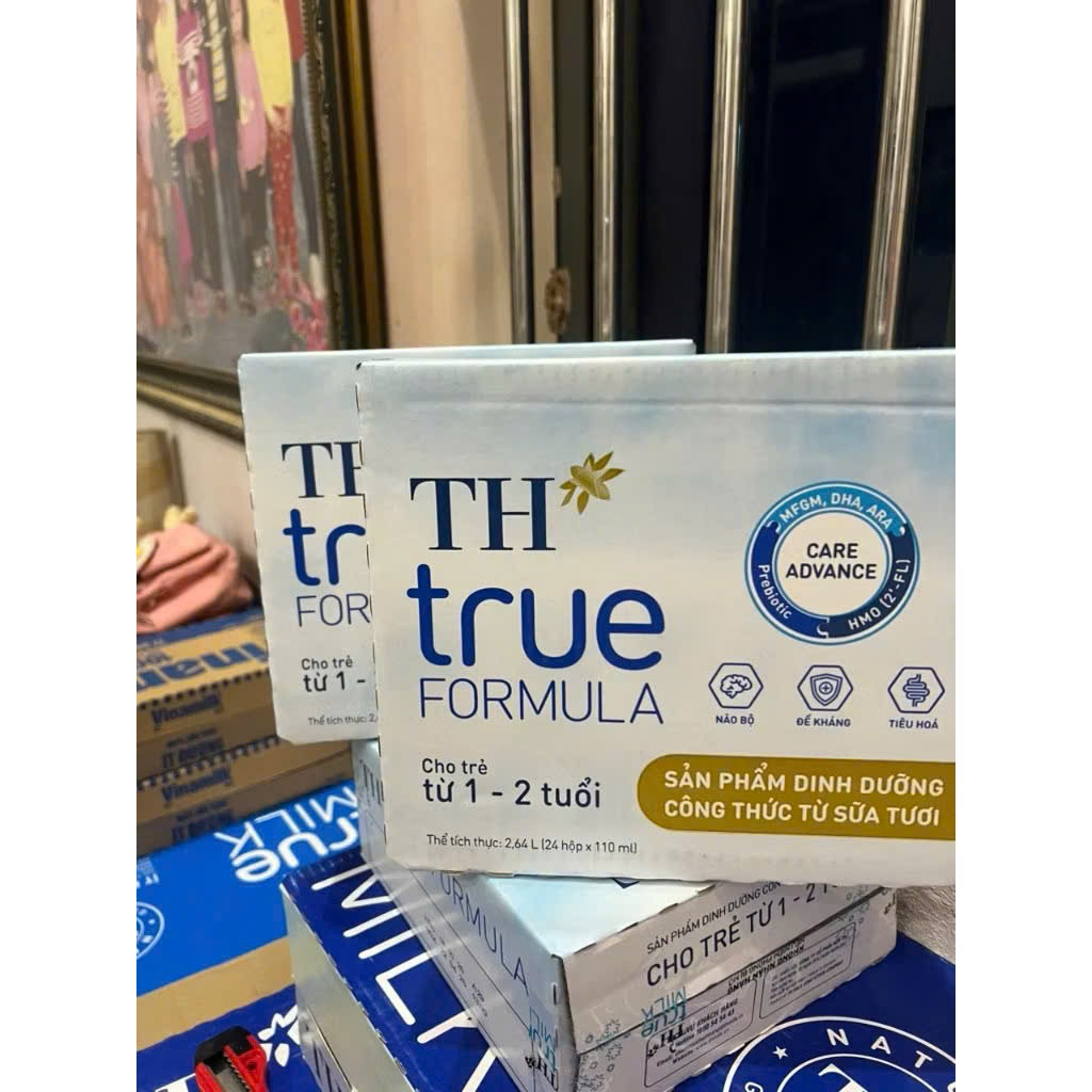 Thùng 24 Hộp Sữa Công Thức Pha Sữa Tươi TH True Formula 110ml (110ml x 24) Cho Bạn Bé Từ 12-24M