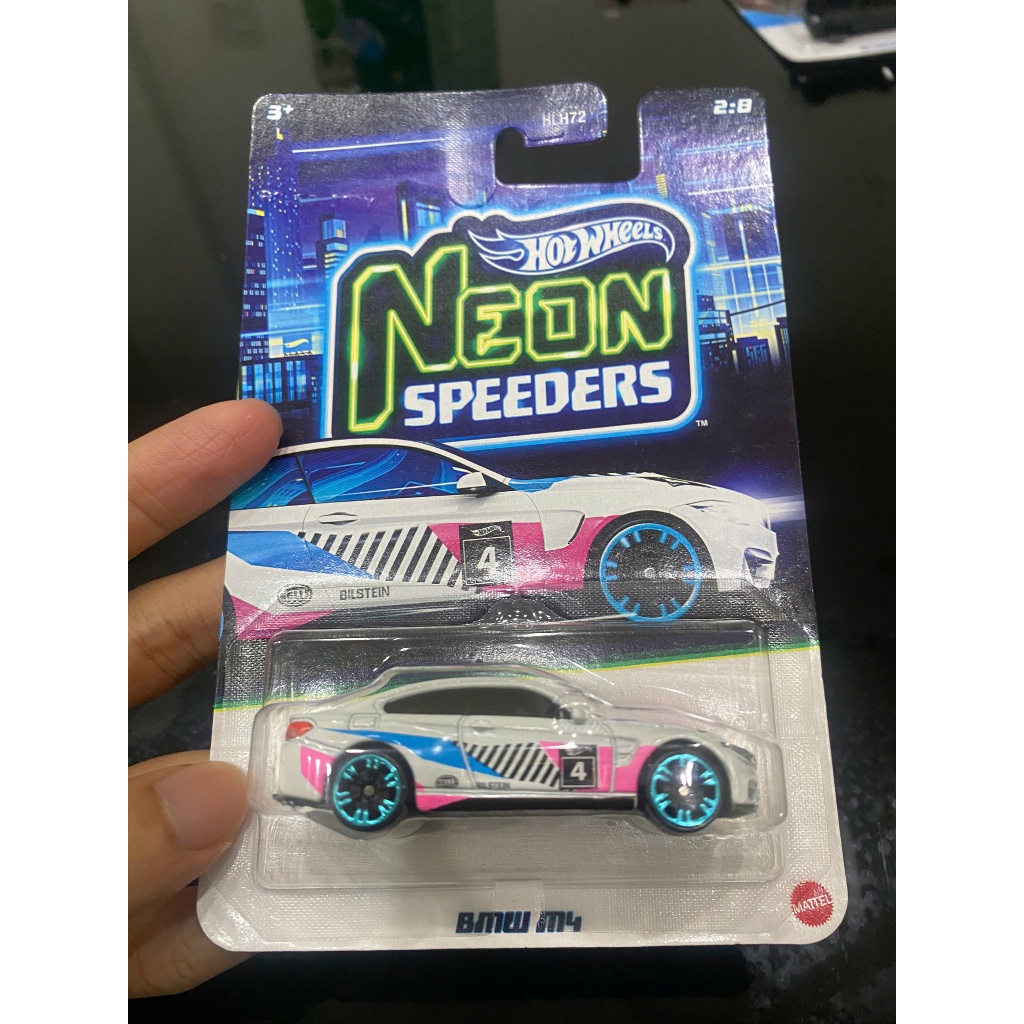 Mô hình xe Hot Wheels BMW M4 Neon Speeders (Mix 2) - Siêu xe Đức tem đấu dạ quang vỉ đẹp chính hãng 