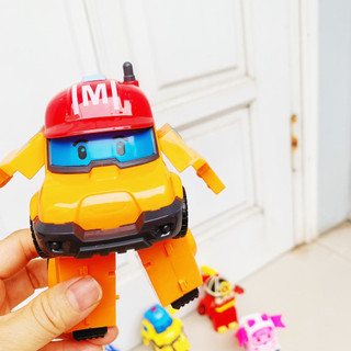 Bộ 6 con Robot ô tô biến hình, biệt đội police