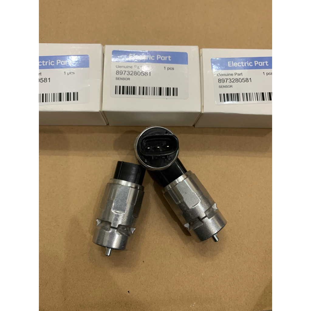 Cảm biến tốc độ Isuzu – cảm biến km –  sâu công tơ mét Isuzu 4HK1 6HK1 mã 8973280581 chất lượng cao