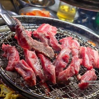 𝐃𝐄̉ 𝐒𝐔̛𝐎̛̀𝐍 𝐁𝐎̀ MỸ . Khay 500g (giao hoả tốc)