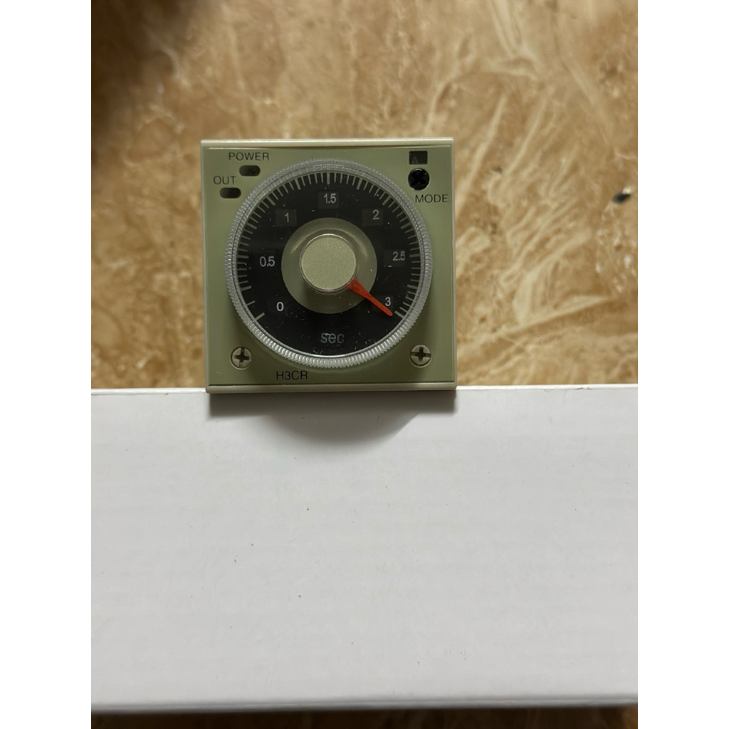 Đồng hồ hẹn giờ Rơ le thời gian H3CR-A8