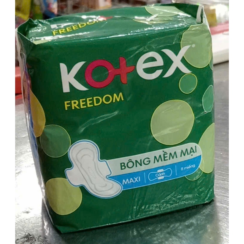 Băng vệ sinh Kotex Freedom bông mềm mại Maxi 8 miếng (cánh)