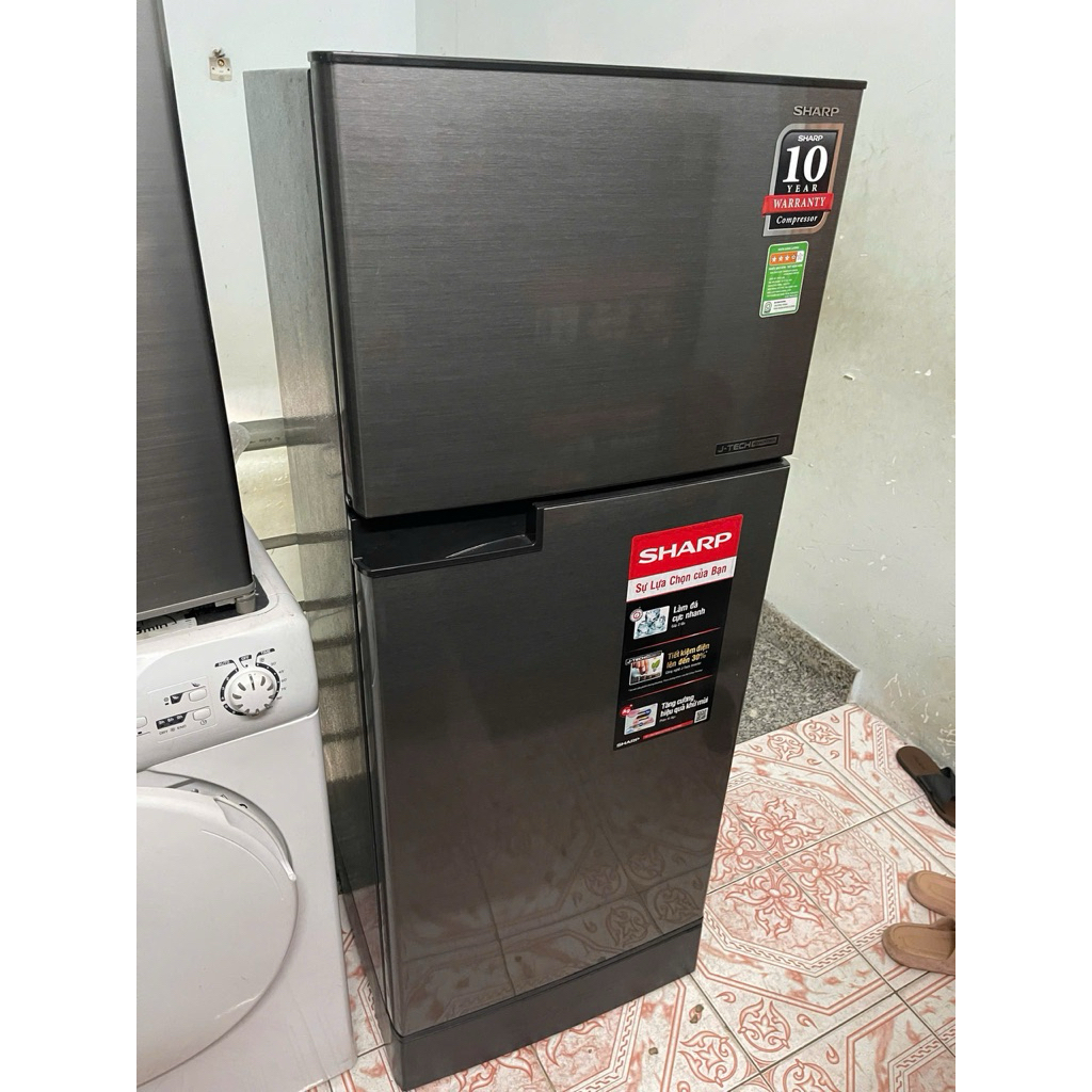 Tủ lạnh Sharp inverter 180 lít giá rẻ Đã qua sử dụng nguyên zin. Chỉ giao HCM & lân cận chat trước k