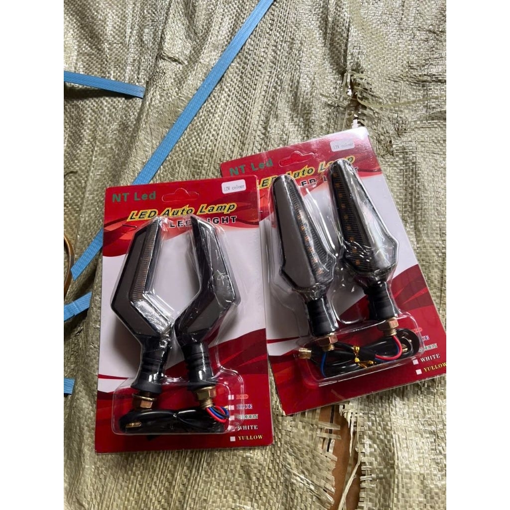 xi nhan chữ z và xi nhan  L 21 7 màu