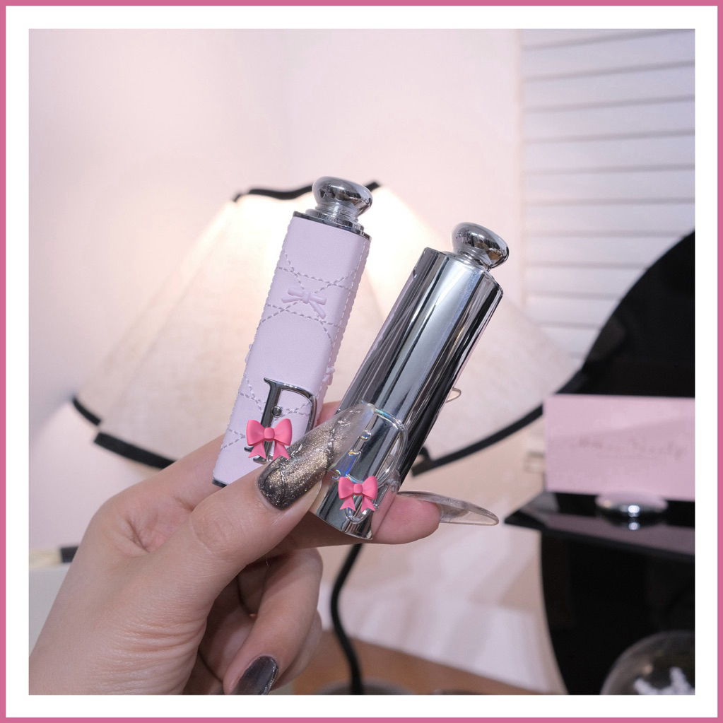 Case Son Dưỡng Nơ Hồng Addict Shine New 2026