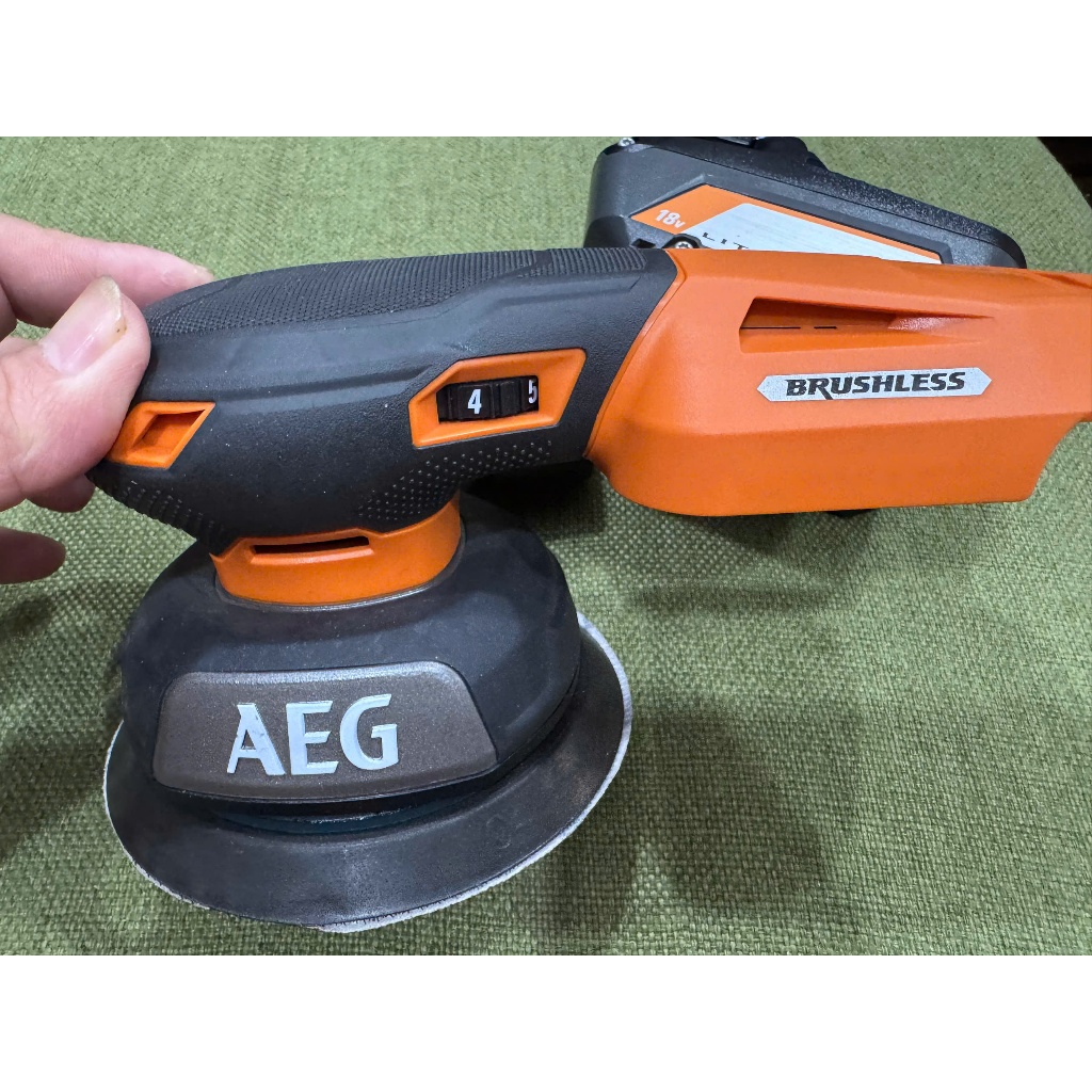 Máy chà nhám rung AEG BEX18SBL-125 New