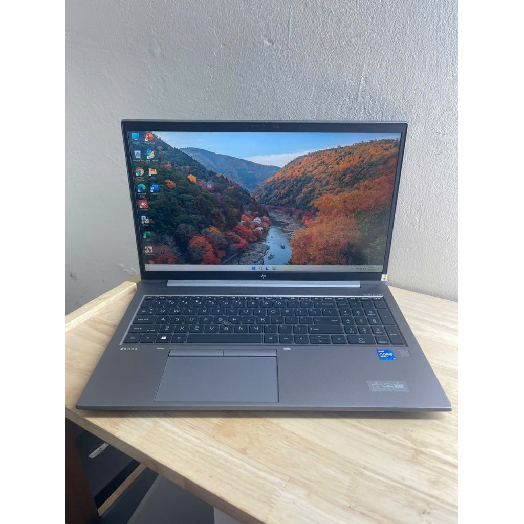 Máy Laptop HP ZBook Firefly G8 Intel Core i7-1185G7, 8GB RAM, 256GB SSD, VGA NVIDIA T500 4GB, 15.6 i