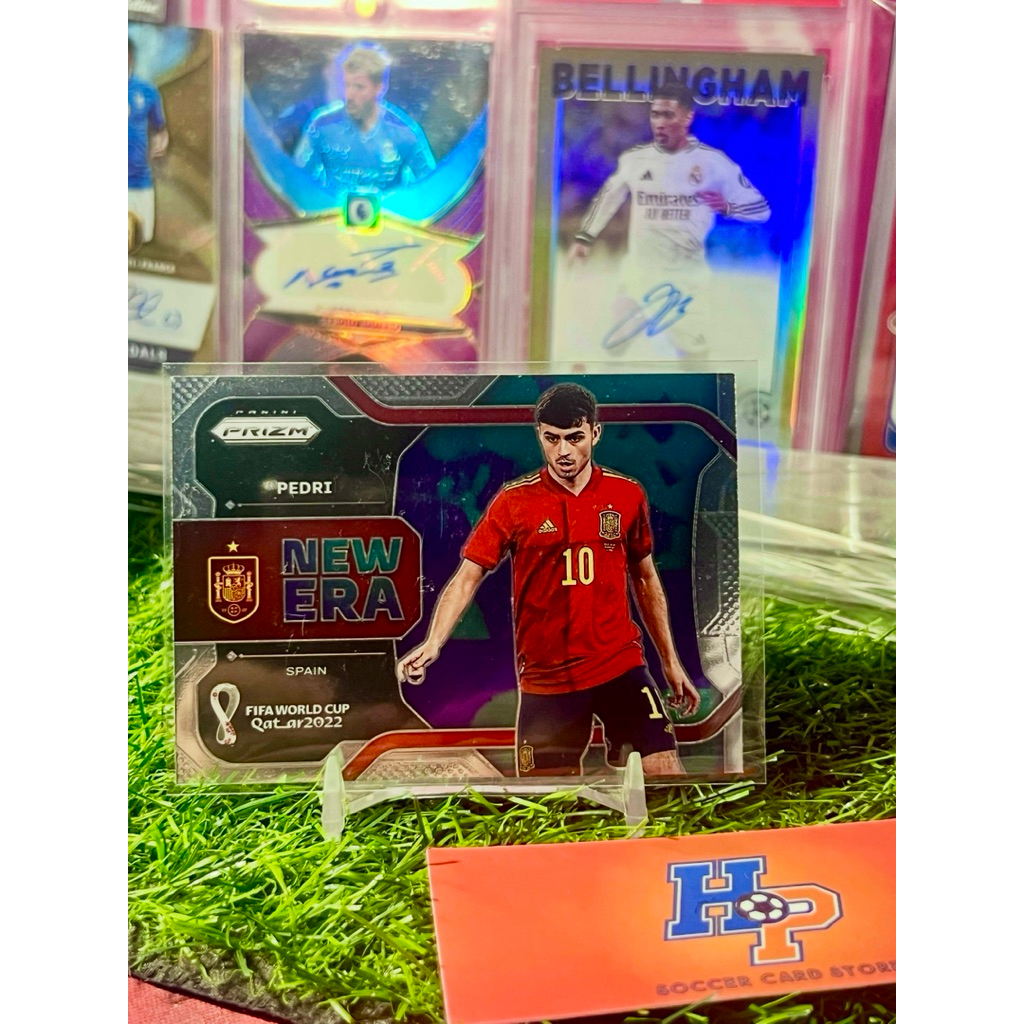 Thẻ bóng đá Pedri New Era Panini Prizm WC 2022