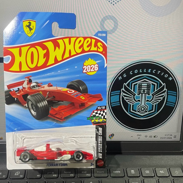 xe đồ chơi mô hình Hotwheels basic 2026 case M: Ferrari F2004